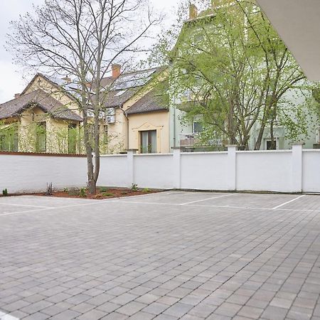 Sunlight Red Szeged Apartment Екстериор снимка